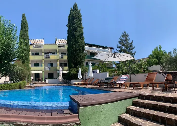 Vila Smirna
